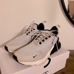 Nike Air Max 270